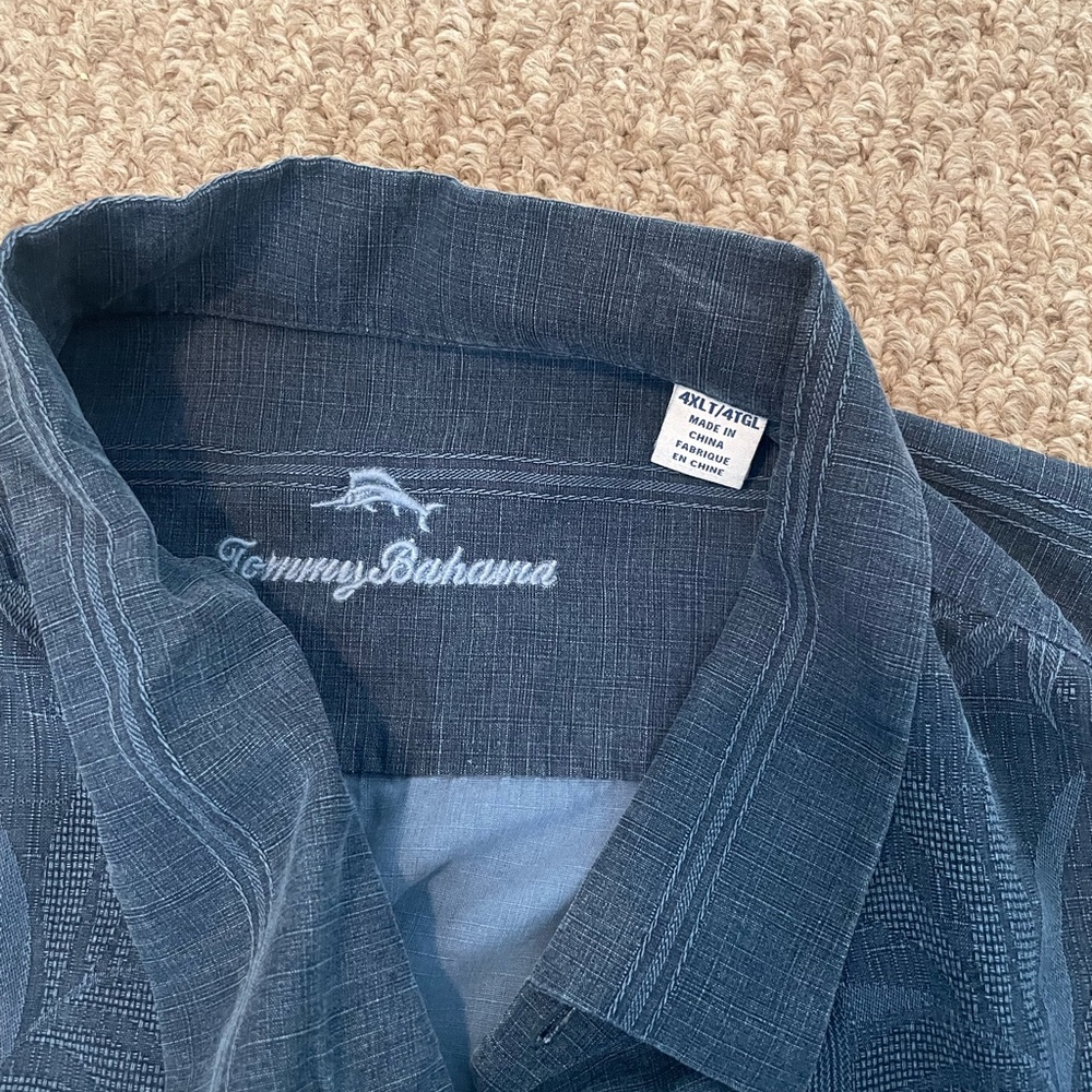 Tommy Bahama Men's Casual Blue Button Down Shirt